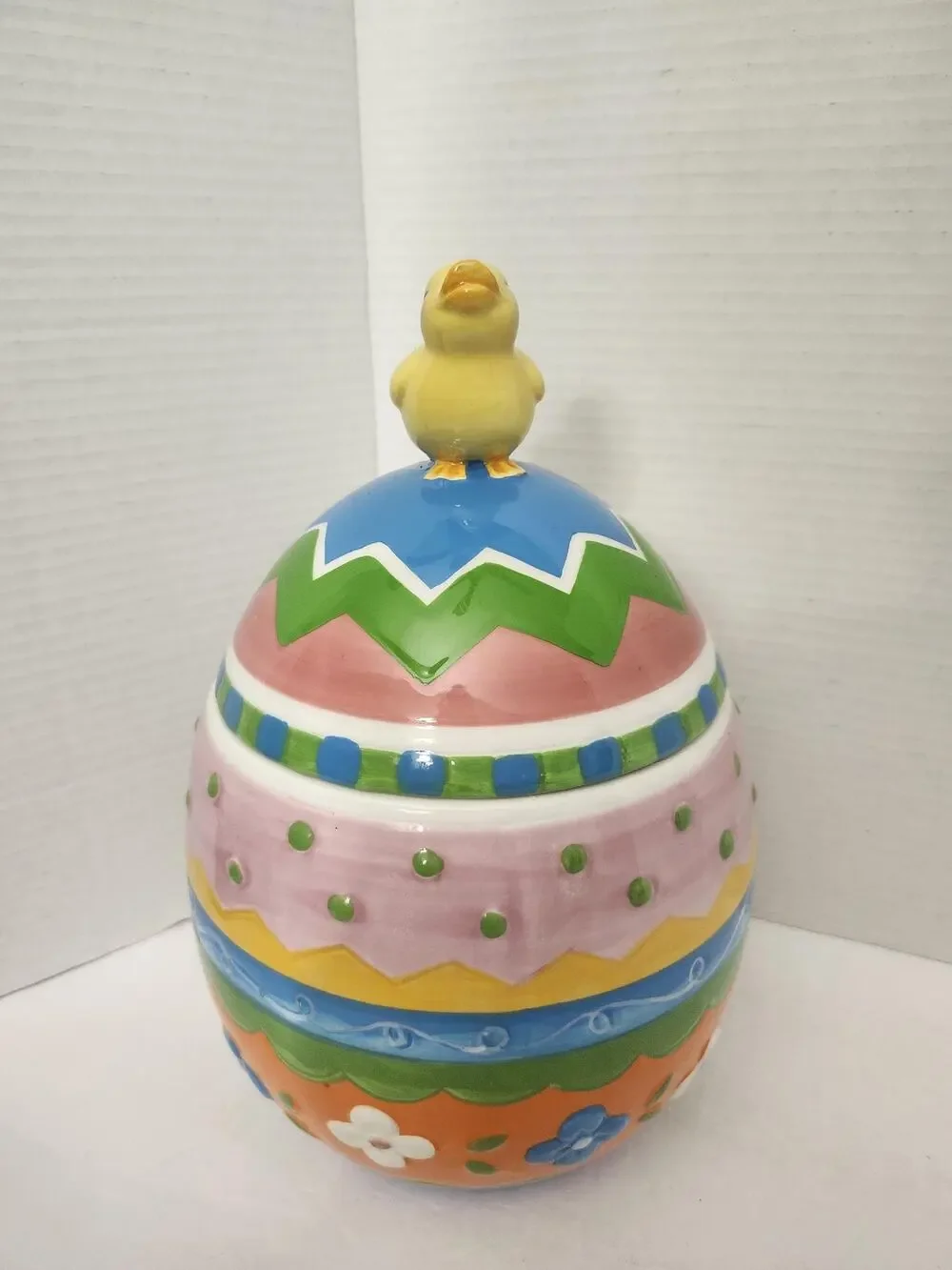 Easter Egg Chick Finial David's Cookies Ceramic Cookie Jar